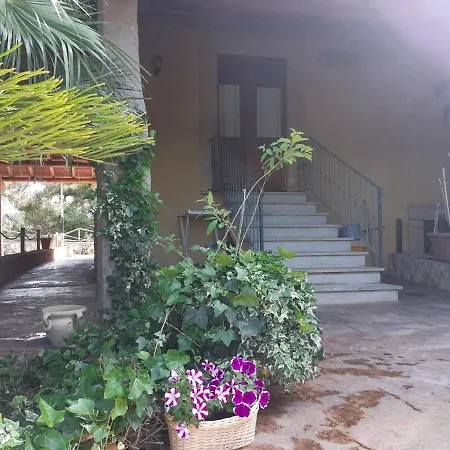 Casa S'arena بيت للعطل